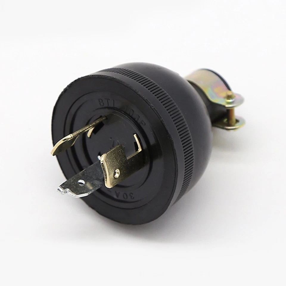 2KW Generator 168F/170F Compatible Socket 3 Pin Locking Design IP44 Rated - Image 1 of 4