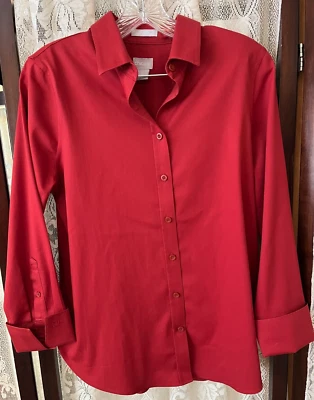 Blusa Top Chico's Roja Abotonada Monograma Sin Hierro Talla 0 (EE. UU. 4/6) NUEVA SIN ETIQUETAS Foto 1 de 4