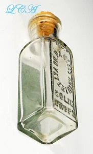 Labeled Dr DANIELS COLIC DROPS No 1 antique VETERINARY bottle for HORSES CATTLE - Picture 1 of 5