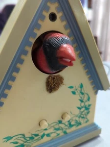 Gemmy 2000 - Singing Bird Birdhouse - Chirps - Sings Two Songs Vintage. - Picture 1 of 7