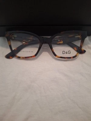 Gafas de diseño para mujer  Foto 1 de 4