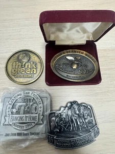 4 Vintage John Deere Limited Edition Buckles - Picture 1 of 18