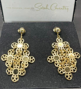 Sarah Coventry Golden Petals Earrings, Gold Filigree Clip On Vintage 1970’s USA - Picture 1 of 6