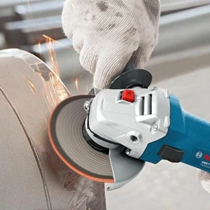 Bosch Blue 720W 125mm Corded Angle Grinder With 3 Discs - Picture 1 of 3