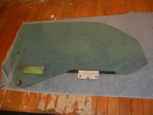 95 - 98 SAAB 900 Convertible Right Door Window Glass - Picture 1 of 9