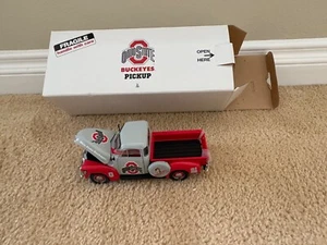 Danbury Mint Ohio State Buckeye Team Pick-Up - scale model - Picture 1 of 3