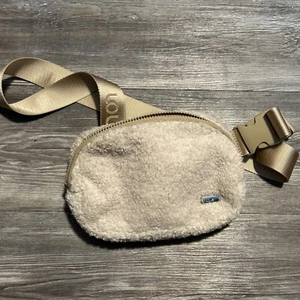 LOLE FLEECE CROSSBODY BELT BAG color Ivory - Picture 1 of 3