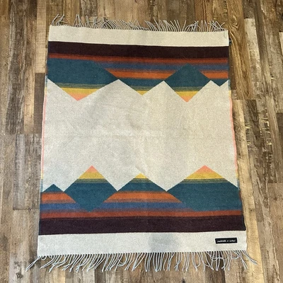 Cobertor de lã italiano 38” x 48” pano de saco e cinzas Mountain Tropic esgotado - Imagem 1 de 4