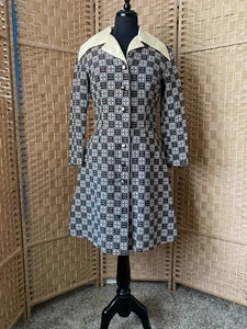 Mr. Robert vintage black and white brocade dress, yellow taffeta collar - Picture 1 of 5