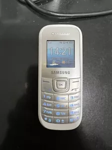 SAMSUNG GT-E1200i Weiß SIMLOCKFREI TOP ZUSTAND! siehe BILDER und BESCHREIBUNG! - Bild 1 von 7