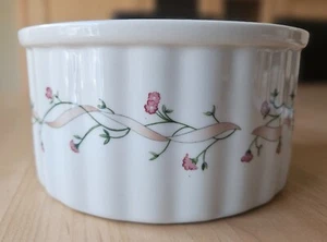 Johnson Brothers Vintage Eternal Beau Design 7" Souffle Casserole Dish Retro - Picture 1 of 4