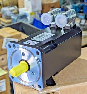NEW PARKER SERVO MOTOR  / ACM2N0090-4/1-6-BR  4000 RPM - Picture 1 of 2