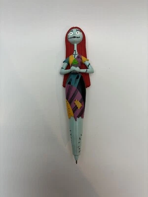 Figura Pluma Sally Pesadilla Antes De Navidad Parques Disney Usada LEER Foto 1 de 4