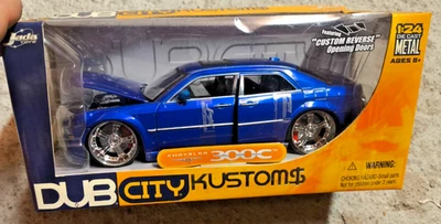 Jada Toys Dub City Chrysler 300 C 1:24 NUOVO!! - Immagine 1 di 4
