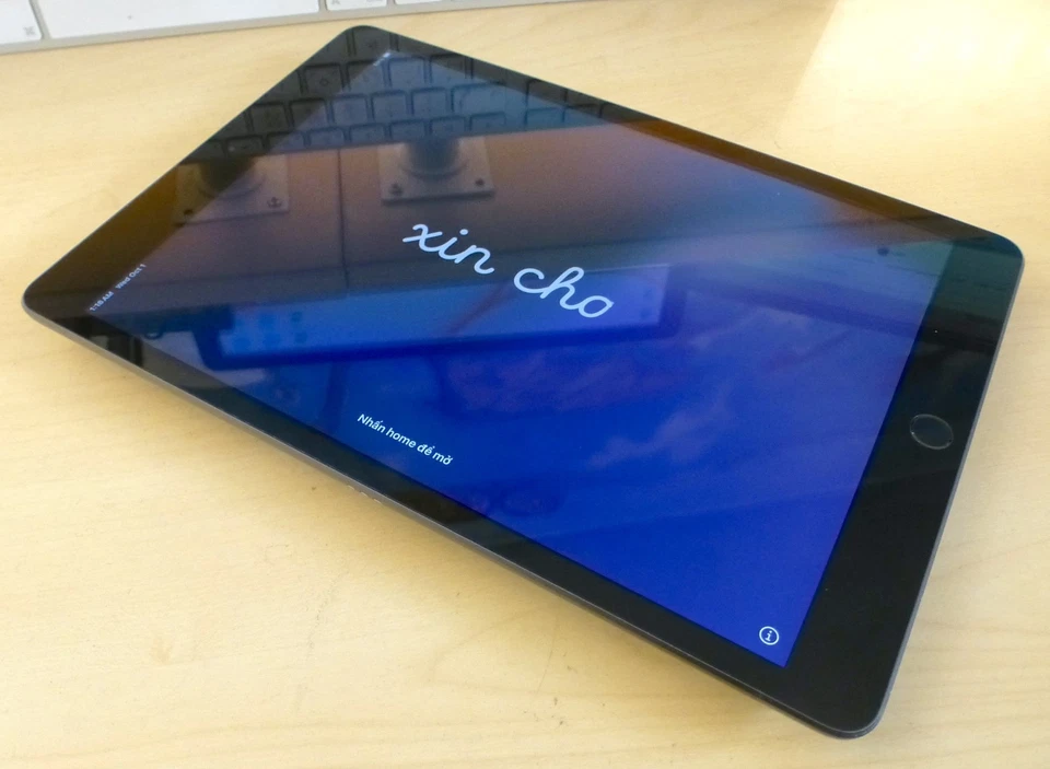 Apple iPad A1297 7ª generación. uP A10, 32 Gb, IOS 18, gris espacial. Impecable - Imagen 1 de 4