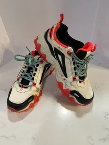 FILA Oakmont TR mehrfarbige Damen Leder Low-Top Schnürschuhe Trail Turnschuhe Größe 8 - Bild 1 von 9