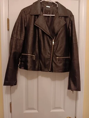 Chaqueta Bomber a.n.a A New Approach Cuero Sintético Cremallera Frontal Negra Forrada Talla Grande Foto 1 de 4