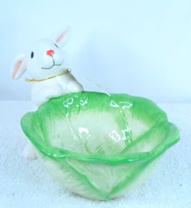 NEU Keramik Osterhase mit befestigtem Kohl Süßigkeiten Schale 5"x4"x5,5" - Bild 1 von 4