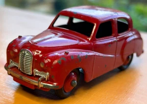 Dinky Toys #40J fifties Austin Somerset red Saloon Fair no Box watch video - Picture 1 of 2
