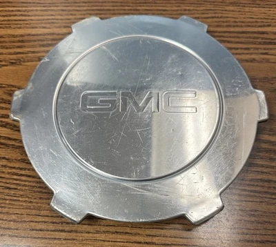 GMC SIERRA YUKON DENALI 2004-2007 TAPACUBOS TAPA CENTRAL PULIDO 9594521 Foto 1 de 4