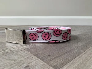 Happy Face BELT & Buckle Smiley Hot Pink Hipster Girl Boy Pop Art Cool Logo Fun - Picture 1 of 5