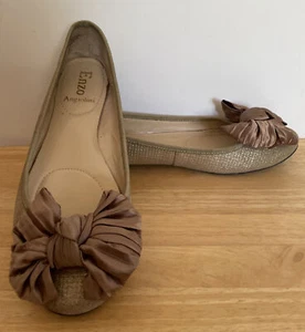 Ballerine donna Enzo Angiolini Capaz tortora/abbronzatura punta fiocco pelle scintillante taglia 8M - Foto 1 di 9