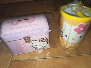 HELLO KITTY  Portapenne + Salvadanaio in latta Sanrio  Nuovi! - Imagen 1 de 2