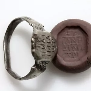 Ancient Byzantine silver seal ring, John & Jimmy names carved, CA 1000 A.D - Foto 1 di 10
