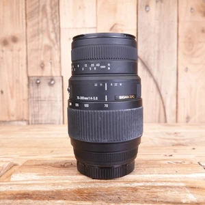 Sigma AF 70-300mm f/4-5.6 DG Zoom Lens - Sony A Mount - Fungus - Picture 1 of 6