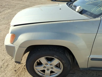 Guardabarros del conductor Jeep Grand Cherokee 2005-2010 BWRVX Foto 1 de 3