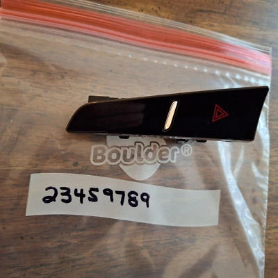 Interruptor de advertencia de peligro GM 23459789 OEM USADO Cadillac CTS 2014-2017 Foto 1 de 4