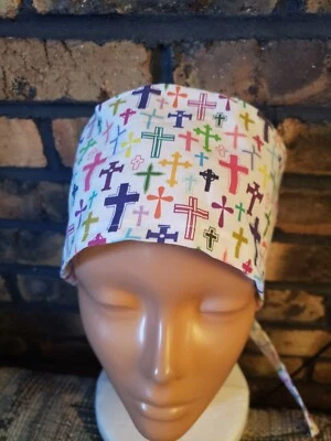 BEAUTIFUL CROSSES Handmade SURGICAL SCRUB CAPS     Foto 1 de 3