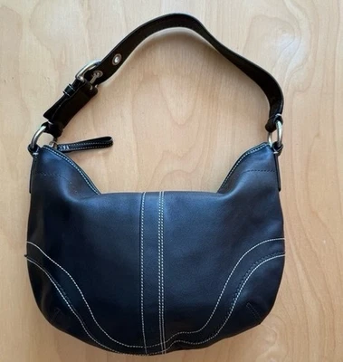 Vintage Coach Black Leather hobo Shoulder Bag Silver Zip Buckle & Charm #F10908 - Image 1 of 4