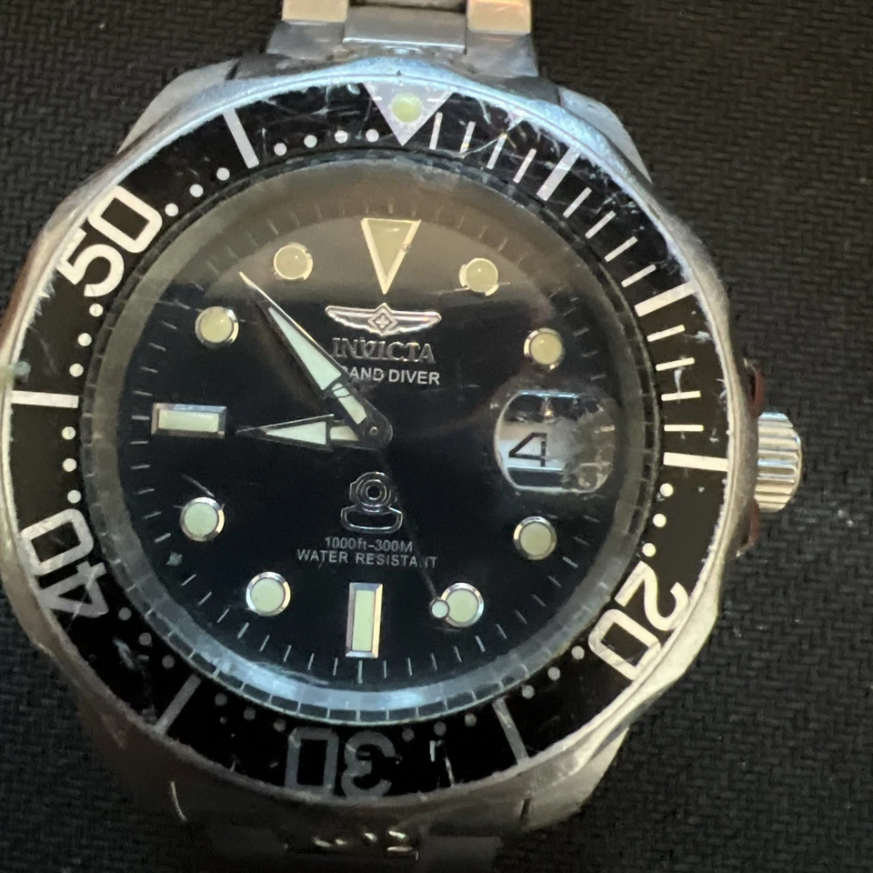 GRAND DIVER MODELO 3044. NH35A. 300 M RESISTENTE AL AGUA.  ESFERA NEGRA. RELOJ ENFERMO. Foto 1 de 4