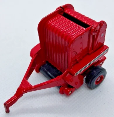 Ertl 2.5” INTERNATIONAL ROUND HAY BALER 2400 Diecast Toy 1/64 RED Vintage 1983 - Image 1 of 4