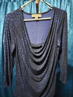 Blusa Top Michael Kors Azul Blanco Manga 3/4 Capucha Cuello Talla S Ligera Rayón Foto 1 de 2
