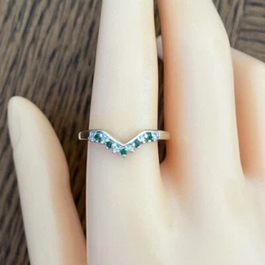 9ct Yellow Gold Emerald & Diamond Wishbone Ring, UK size S, EU size 60 - Picture 1 of 5
