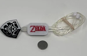 The Legend of Zelda Nintendo Light Up Halskette Anhänger Alter Hylian Sheild Promo? - Bild 1 von 5