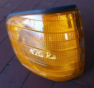 Mercedes W126 S-Klasse Blinker Vorne Rechts Vo Re 130233082 / 0008209121 - Bild 1 von 6