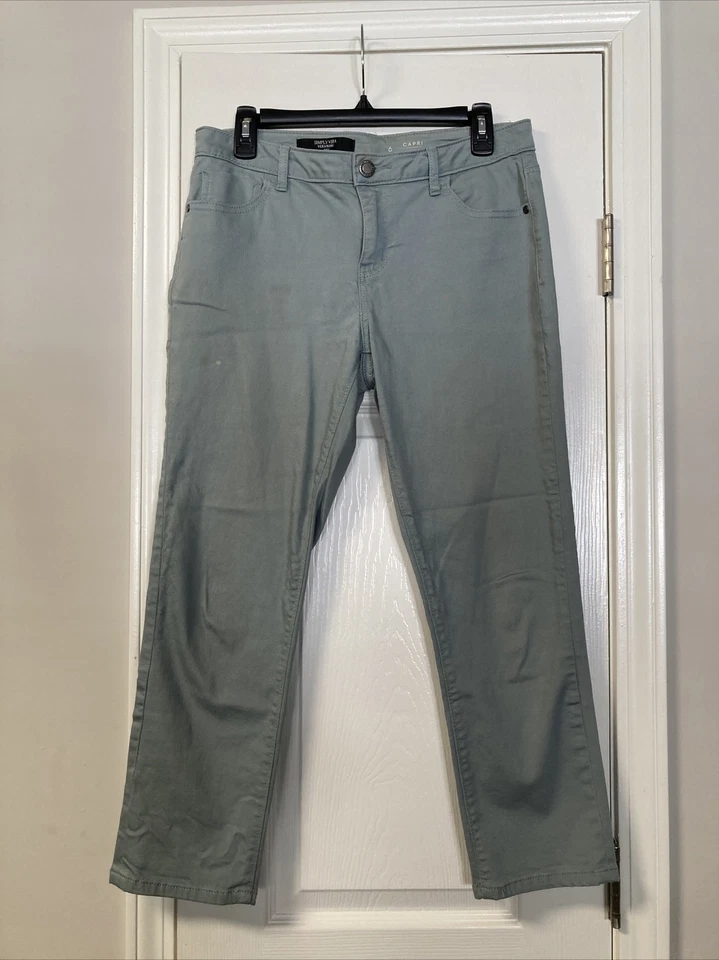 Pantalones capri tiro medio verde menta talla 6 Simply Vera Wang para mujer Foto 1 de 4