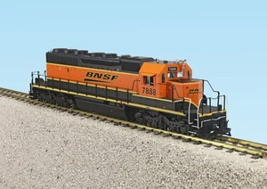 USATrains SD40-22319 BNSF (SPEED LETTERING) SD40-2 BLACK/ORANGE#6885 - Picture 1 of 1