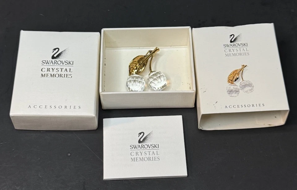 Broche Swarovski Auténtico (cisne) Cristal Cerezas Retirado en Caja Foto 1 de 3