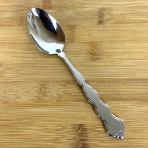 Oneida Distinction Deluxe Valerie Teaspoon Stainless Steel Flatware Discontinued - Picture 1 of 4
