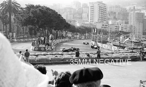 BOB BONDURANT BRM P261 MONACO GP 1966 NEGATIVE 35MM PHOTOGRAPH HARBOUR - Picture 1 of 2