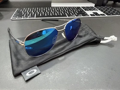 Nuevas gafas de sol Oakley CONTRAIL 4147-0357 aviador cromo satinado con zafiro Prizm Foto 1 de 4
