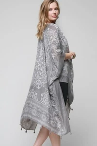 Grauer offener Kimono/Kaftan im Taschentuchstil Überwurf (Einheitsgröße) - Bild 1 von 4