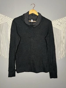 Lululemon In A Cinch Long Sleeve Reversible Size 8 - Picture 1 of 7