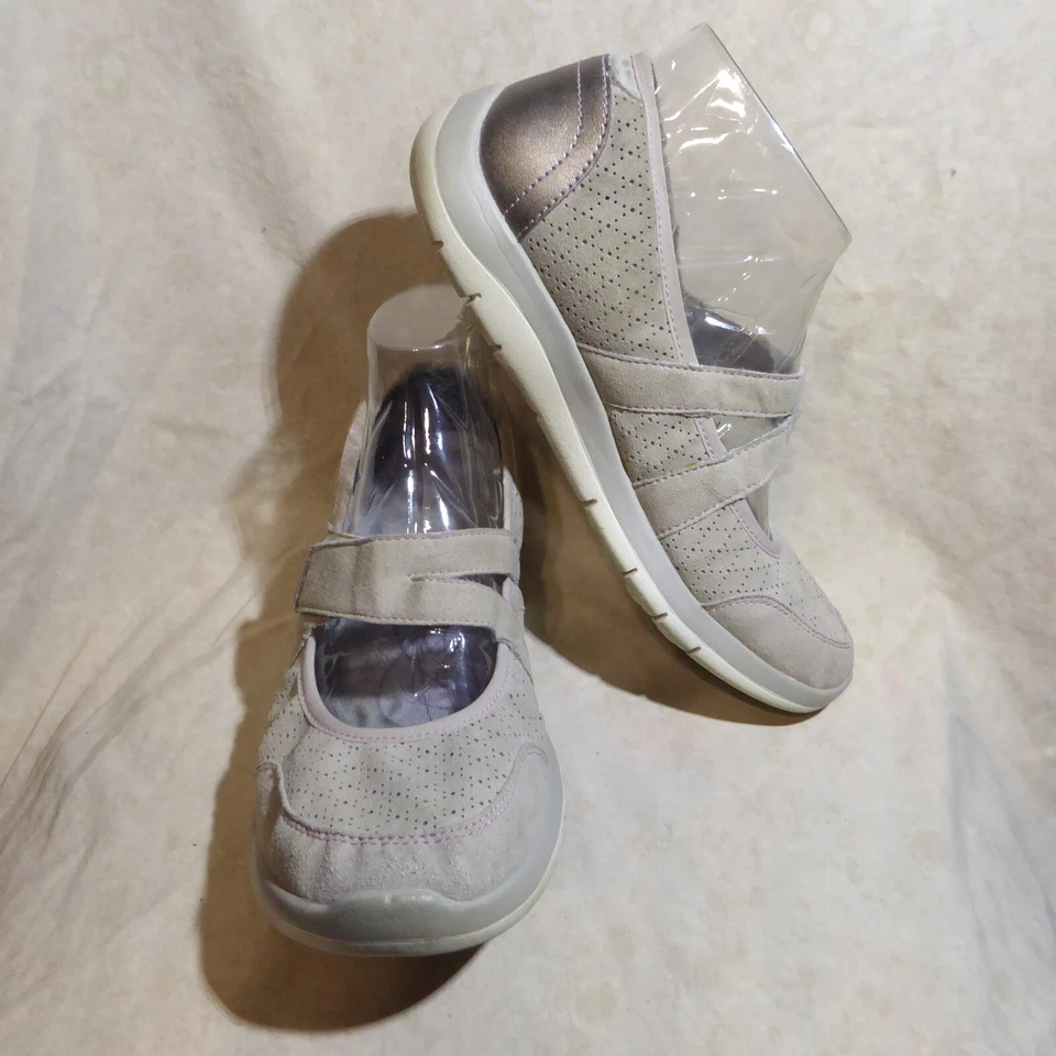 🩰 ARAVON Comfort Mary Janes 9 M Steel Gray Fabric & Suede; Adjustable V Straps - Image 1 of 4