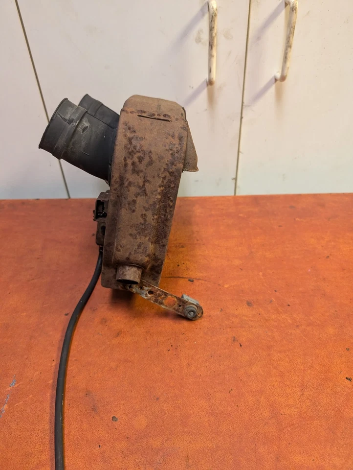 1974 KAWASAKI KZ400 AIRBOX AIR INTAKE FILTER HOUSING BOX - Image 1 of 4