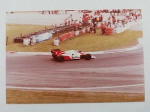 Foto Originale Formula 1 GP Imola 1984 Alain Prost su MCLAREN MP4/2 in Gara - Picture 1 of 1